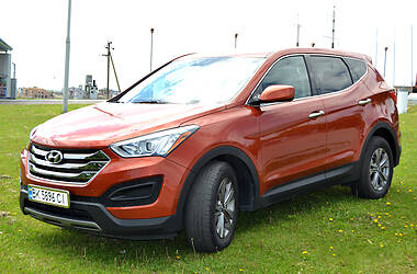 Позашляховик / Кросовер Hyundai Santa FE 2015 в Рівному