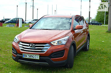 Внедорожник / Кроссовер Hyundai Santa FE 2015 в Ровно