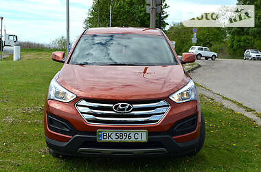 Позашляховик / Кросовер Hyundai Santa FE 2015 в Рівному