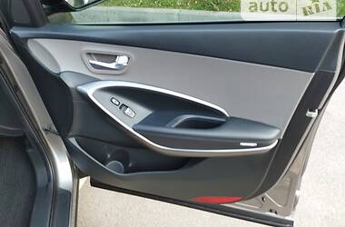 Внедорожник / Кроссовер Hyundai Santa FE 2017 в 