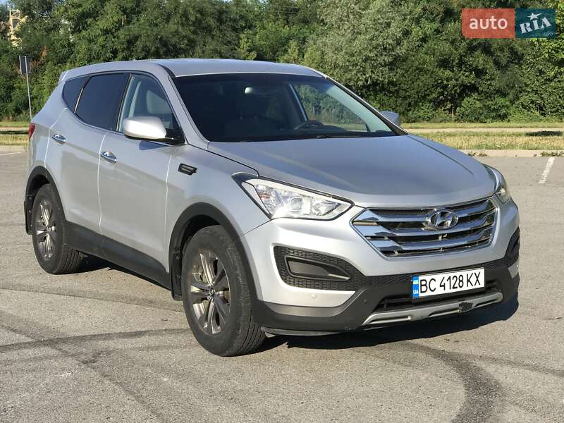 Позашляховик / Кросовер Hyundai Santa FE 2013 в Львові фото 11 Позашляховик / Кросовер Hyundai Santa FE 2013 в Львові