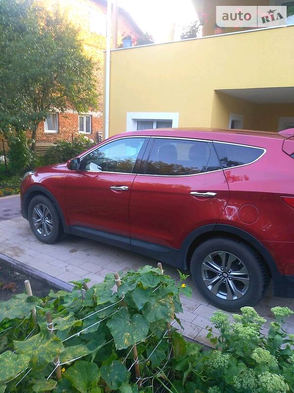 Хэтчбек Hyundai Santa FE 2015 в Тернополе