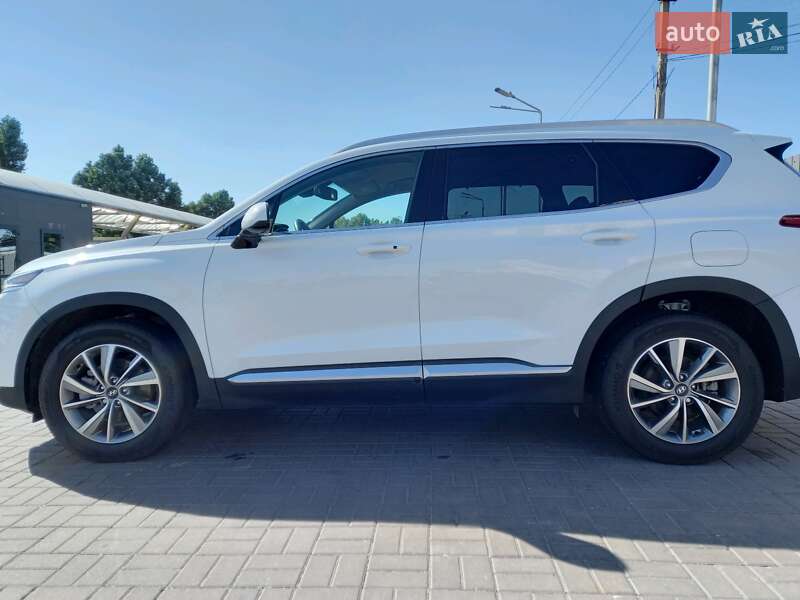 Позашляховик / Кросовер Hyundai Santa FE 2019 в Дніпрі