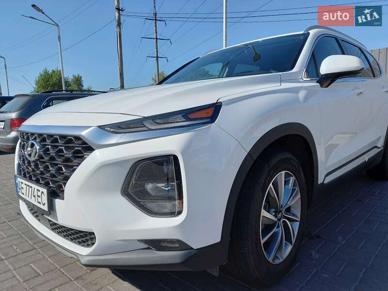 Позашляховик / Кросовер Hyundai Santa FE 2019 в Дніпрі