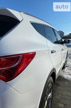 Внедорожник / Кроссовер Hyundai Santa FE 2014 в Городенке