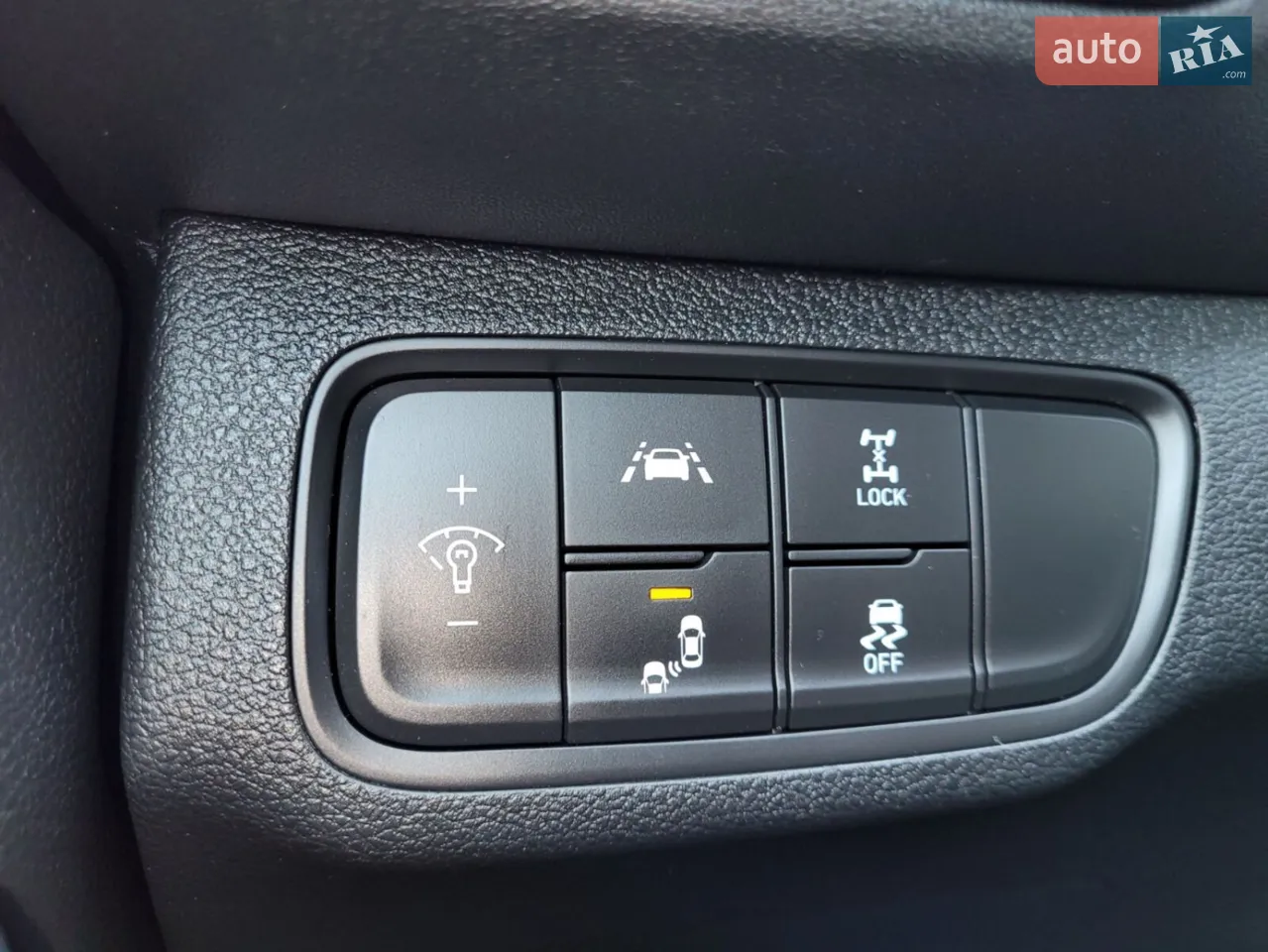 2018 Hyundai Santa Fe - мініатюра 23