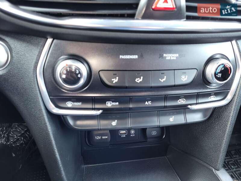 Позашляховик / Кросовер Hyundai Santa FE 2018 в Коломиї