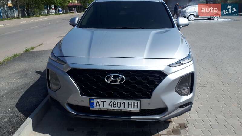 Внедорожник / Кроссовер Hyundai Santa FE 2018 в Ивано-Франковске