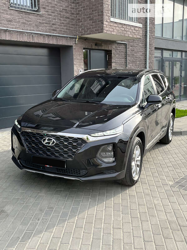 Внедорожник / Кроссовер Hyundai Santa FE 2019 в Львове