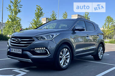 Внедорожник / Кроссовер Hyundai Santa FE 2016 в Киеве