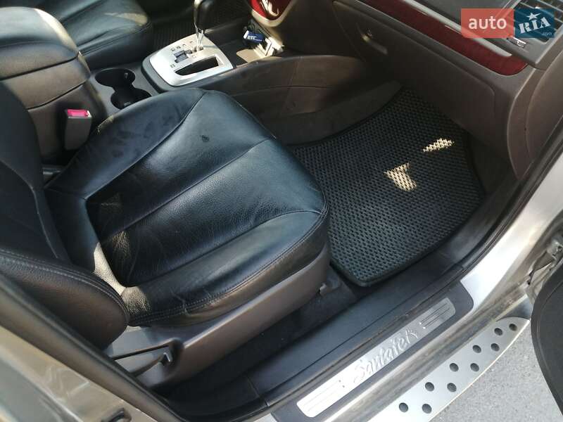 Позашляховик / Кросовер Hyundai Santa FE 2010 в Києві