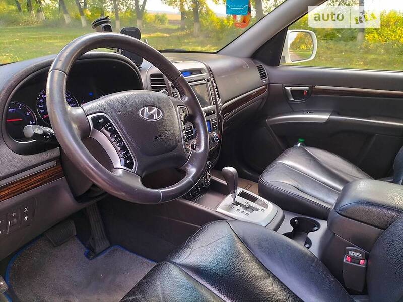Позашляховик / Кросовер Hyundai Santa FE 2011 в Глибокій