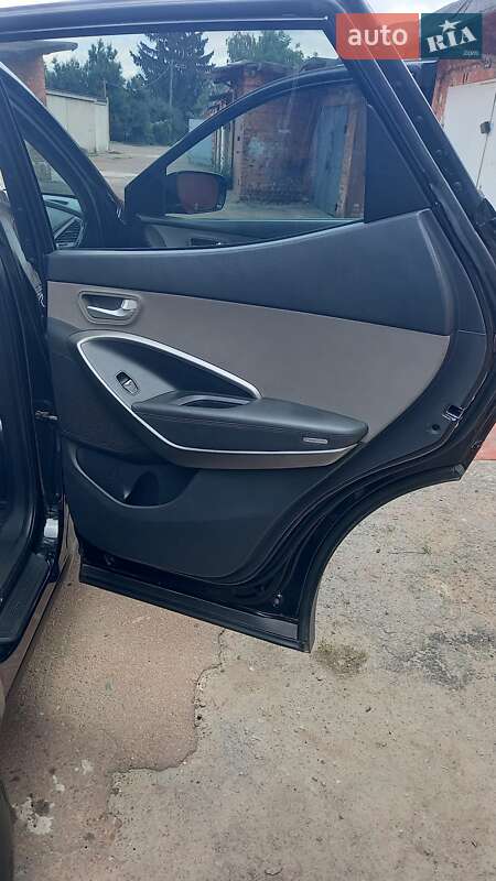 Позашляховик / Кросовер Hyundai Santa FE 2013 в Чернігові