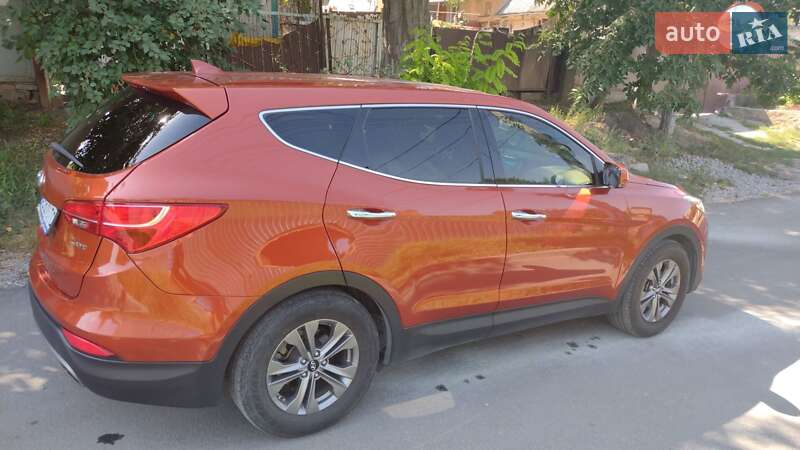 Позашляховик / Кросовер Hyundai Santa FE 2015 в Дніпрі фото 4 Позашляховик / Кросовер Hyundai Santa FE 2015 в Дніпрі