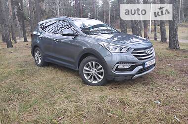 Внедорожник / Кроссовер Hyundai Santa FE 2017 в Киеве
