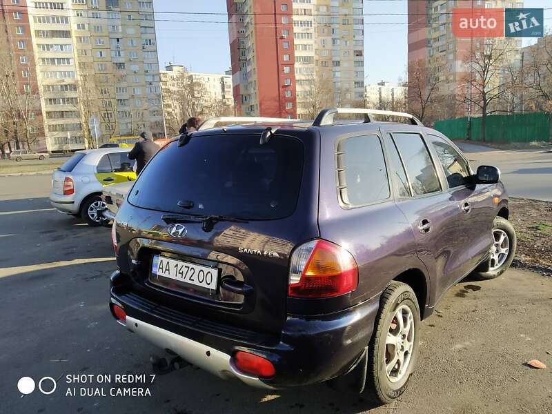 Внедорожник / Кроссовер Hyundai Santa FE 2004 в Киеве