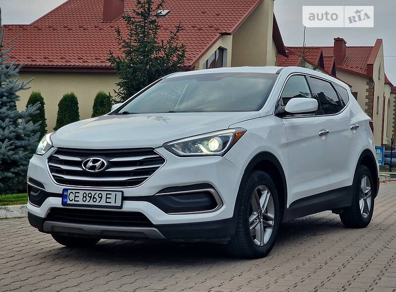 Внедорожник / Кроссовер Hyundai Santa FE 2017 в 