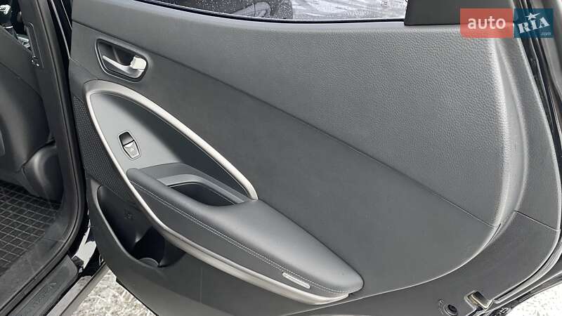 Позашляховик / Кросовер Hyundai Santa FE 2012 в Богодухіву