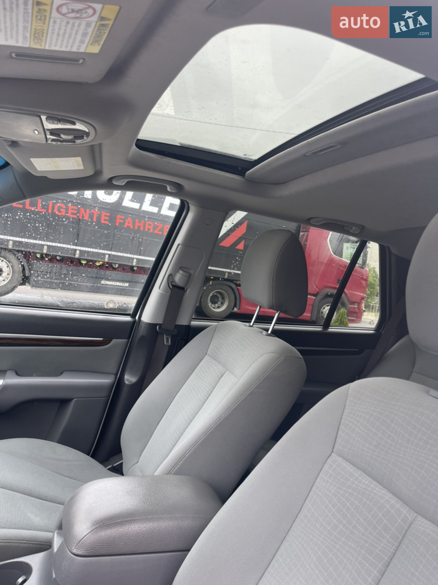 2011 Hyundai Santa Fe - мініатюра 8