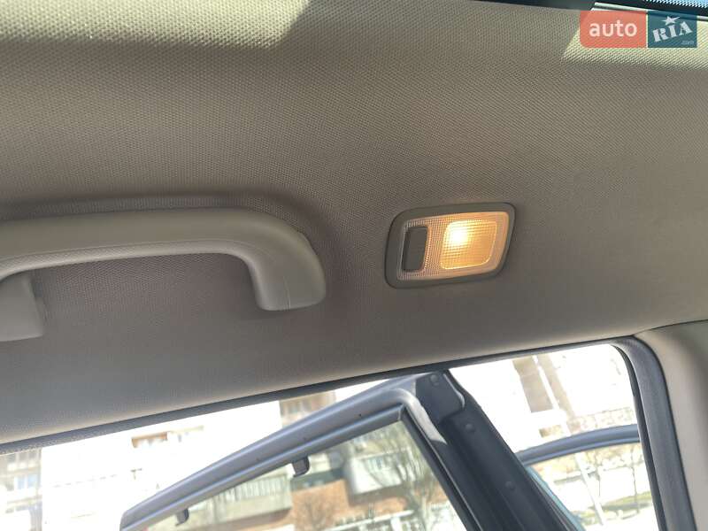 Позашляховик / Кросовер Hyundai Santa FE 2012 в Дніпрі