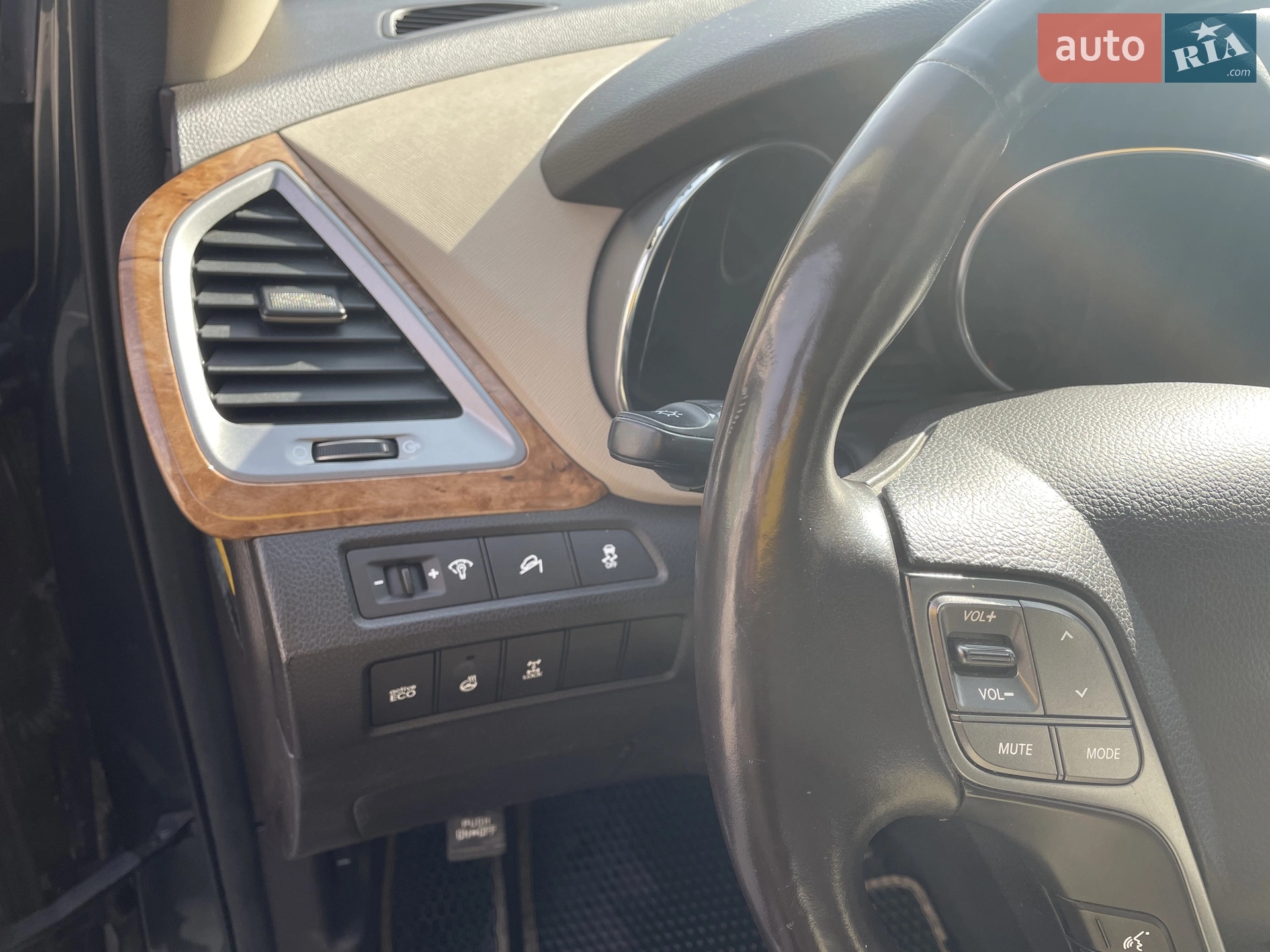 2012 Hyundai Santa Fe - мініатюра 12