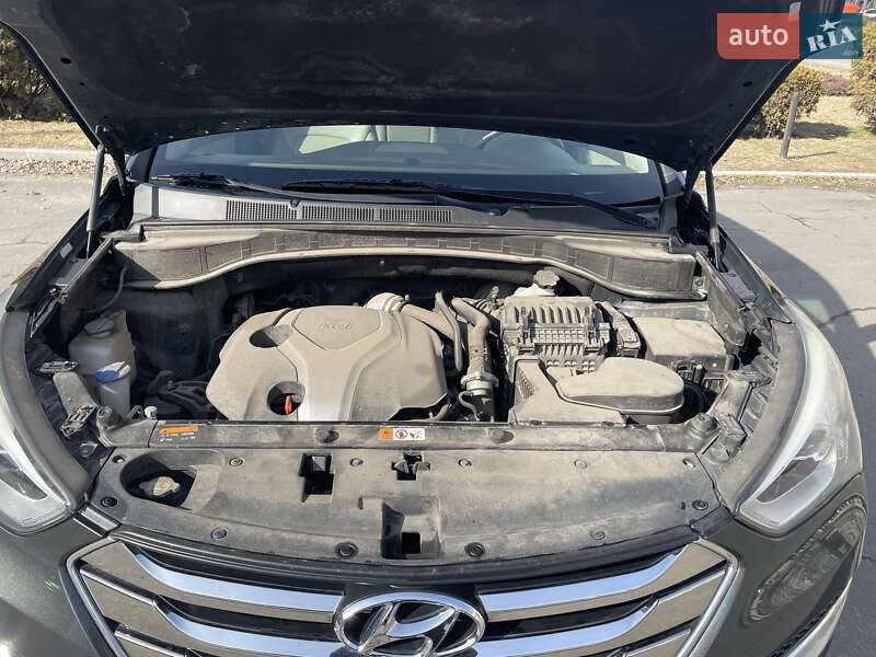 Позашляховик / Кросовер Hyundai Santa FE 2012 в Дніпрі