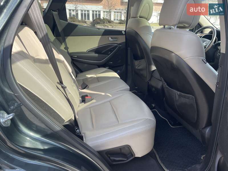 Позашляховик / Кросовер Hyundai Santa FE 2012 в Дніпрі