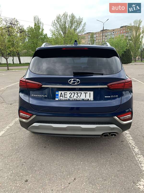 Внедорожник / Кроссовер Hyundai Santa FE 2018 в Кривом Роге
