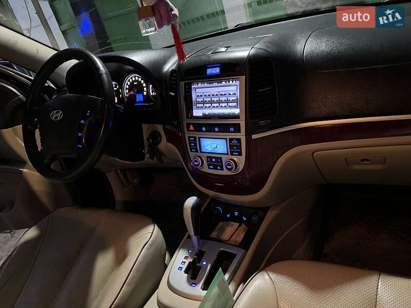 Внедорожник / Кроссовер Hyundai Santa FE 2008 в Белгороде-Днестровском