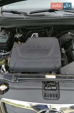 Внедорожник / Кроссовер Hyundai Santa FE 2011 в 