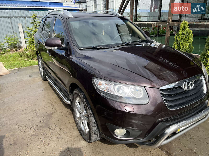 Внедорожник / Кроссовер Hyundai Santa FE 2010 в Барышевке
