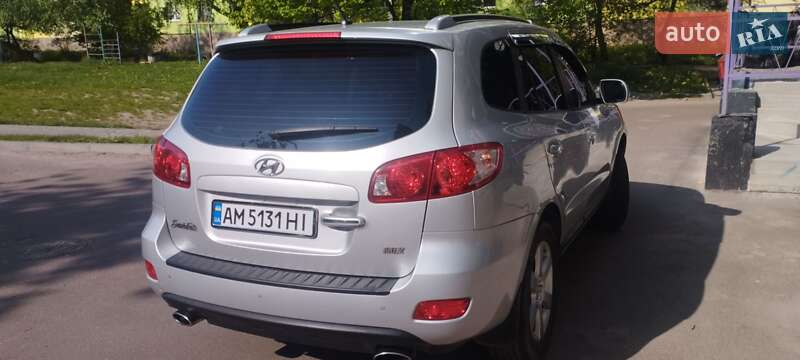 Внедорожник / Кроссовер Hyundai Santa FE 2009 в Житомире