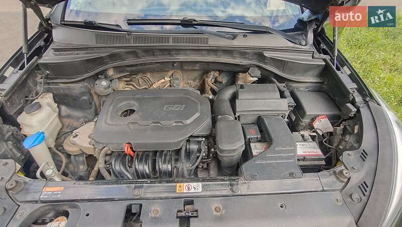Позашляховик / Кросовер Hyundai Santa FE 2016 в Кривому Розі