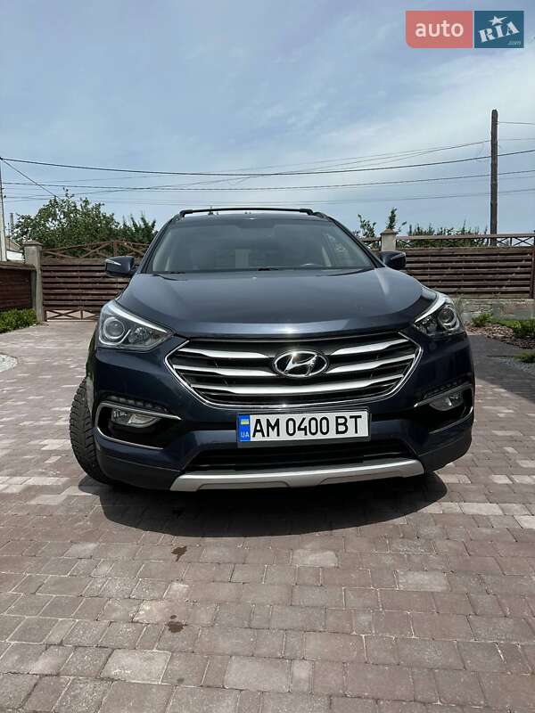 Позашляховик / Кросовер Hyundai Santa FE 2017 в Житомирі