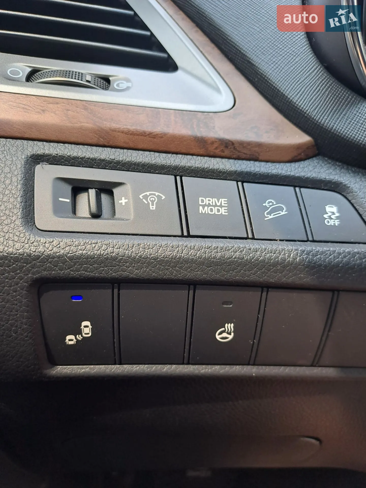 2017 Hyundai Santa Fe - мініатюра 12