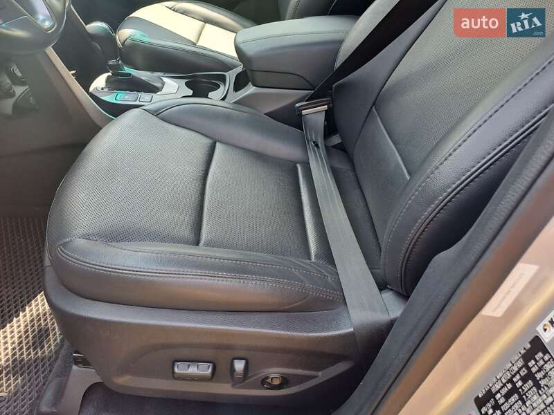 Позашляховик / Кросовер Hyundai Santa FE 2017 в Чорнобаї