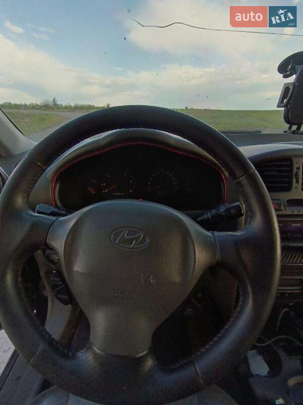 Позашляховик / Кросовер Hyundai Santa FE 2003 в Сарнах