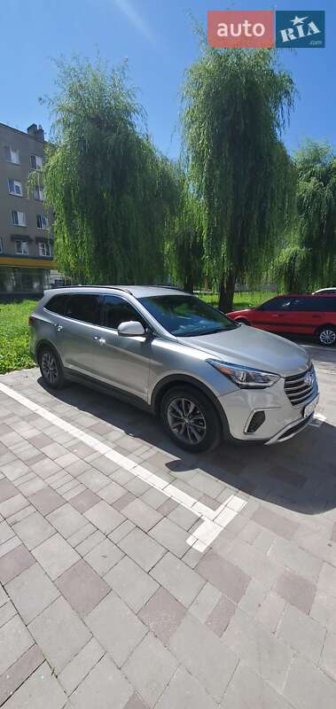 Внедорожник / Кроссовер Hyundai Santa FE 2016 в Ивано-Франковске