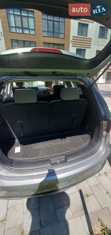 Внедорожник / Кроссовер Hyundai Santa FE 2016 в Ивано-Франковске