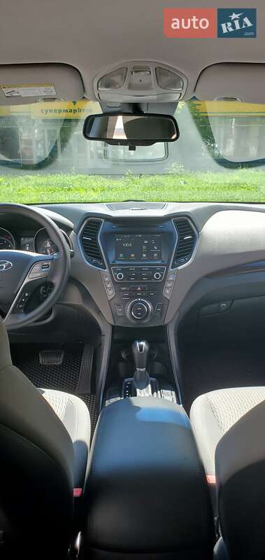 Внедорожник / Кроссовер Hyundai Santa FE 2016 в Ивано-Франковске