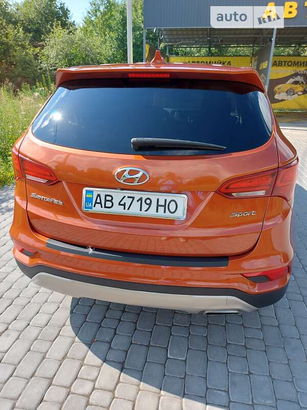 Позашляховик / Кросовер Hyundai Santa FE 2015 в Вінниці