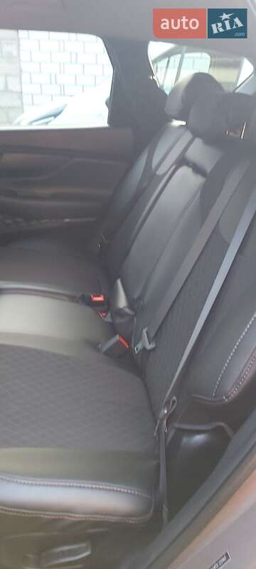 Позашляховик / Кросовер Hyundai Santa FE 2019 в Носівці