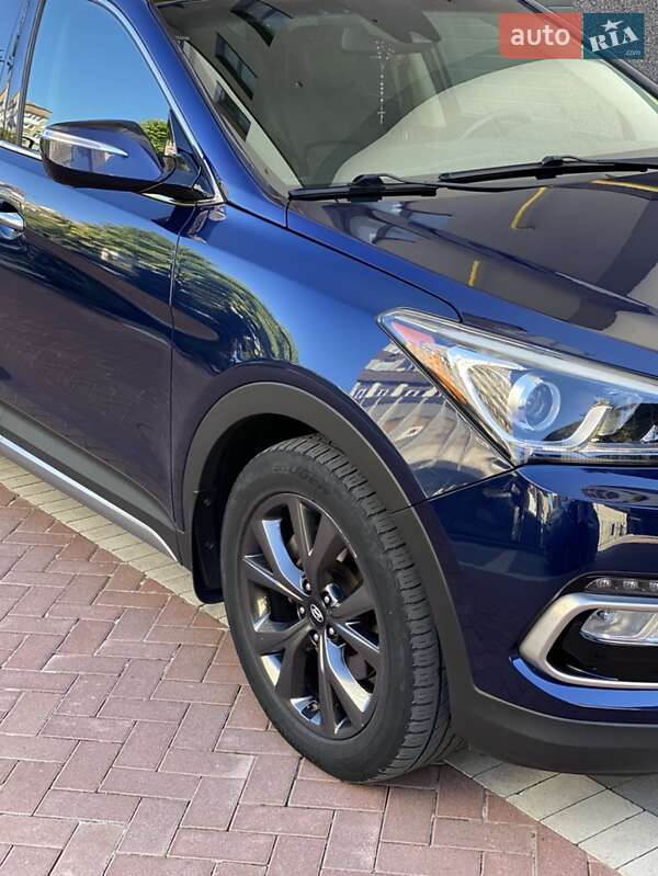 Внедорожник / Кроссовер Hyundai Santa FE 2017 в Ивано-Франковске
