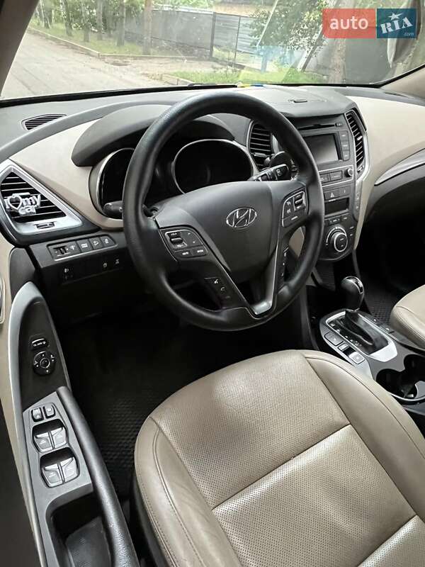 Позашляховик / Кросовер Hyundai Santa FE 2016 в Кропивницькому