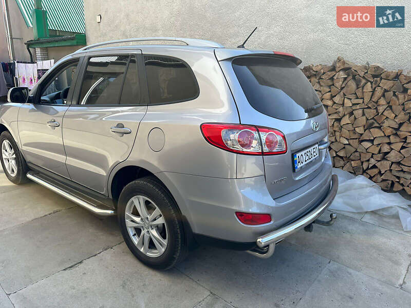 Позашляховик / Кросовер Hyundai Santa FE 2011 в Ужгороді фото 5 Позашляховик / Кросовер Hyundai Santa FE 2011 в Ужгороді