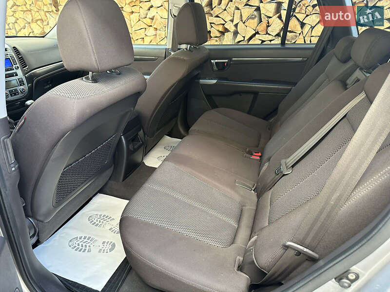 Позашляховик / Кросовер Hyundai Santa FE 2011 в Ужгороді фото 10 Позашляховик / Кросовер Hyundai Santa FE 2011 в Ужгороді