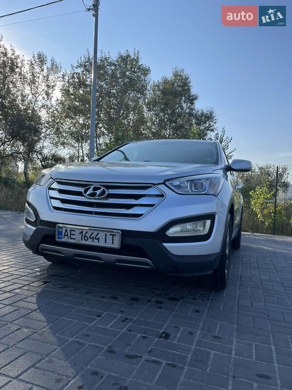 Внедорожник / Кроссовер Hyundai Santa FE 2014 в Днепре