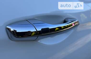 Внедорожник / Кроссовер Hyundai Santa FE 2013 в 