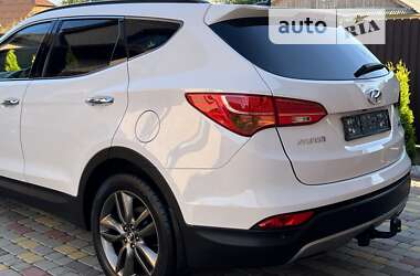 Внедорожник / Кроссовер Hyundai Santa FE 2013 в 