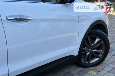 Внедорожник / Кроссовер Hyundai Santa FE 2013 в 